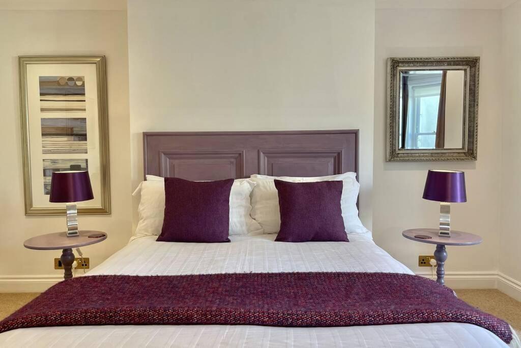 Lavender Apartment - Spacious Apartment Close To The Beach Deal Ngoại thất bức ảnh